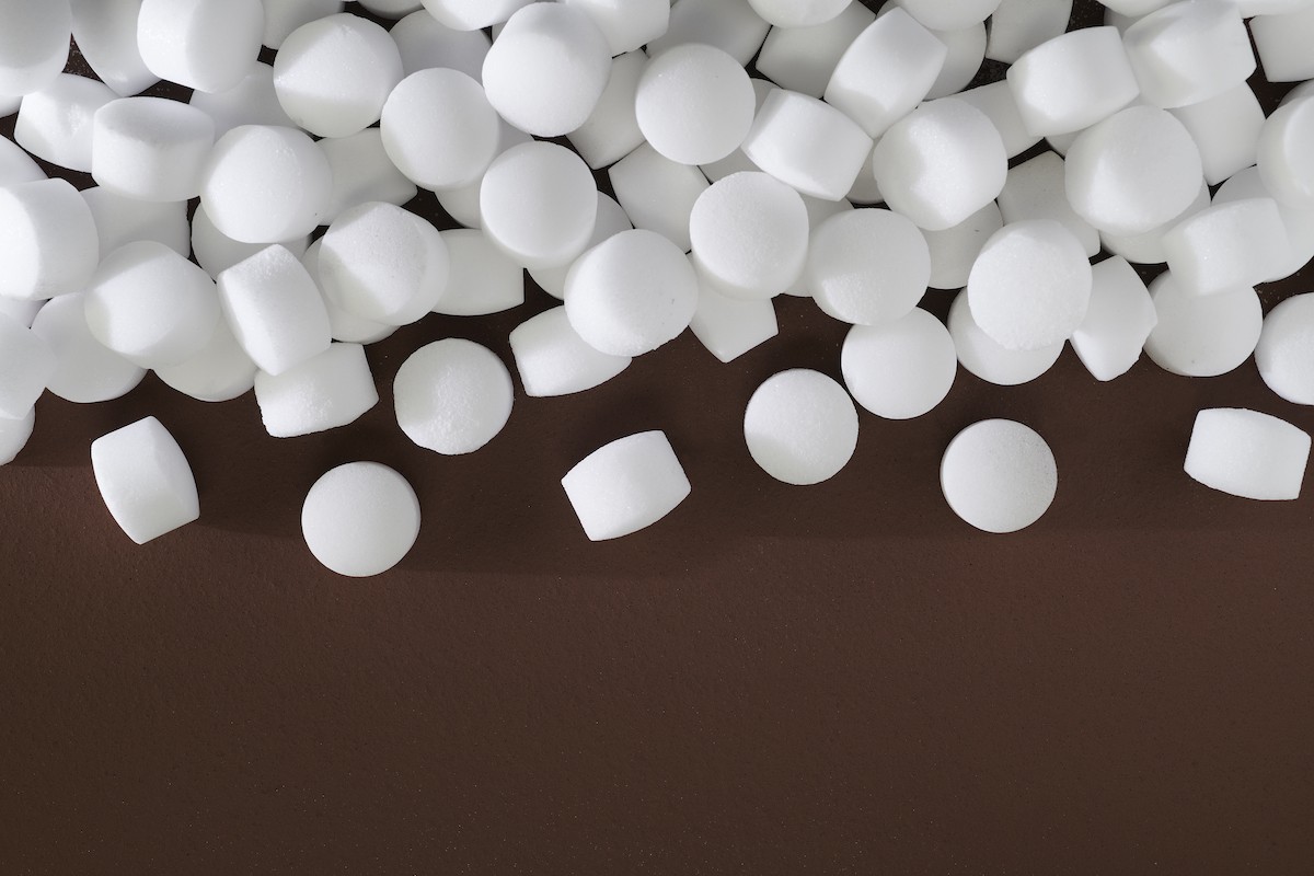 Recrystallized salt tablets